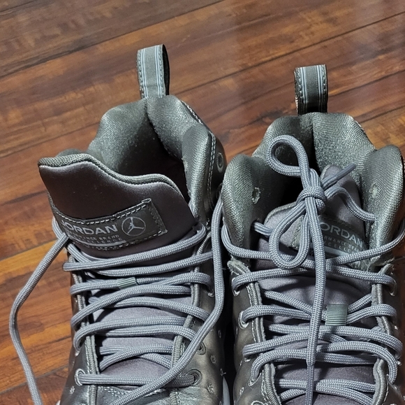 Nike Air Jordan Jumpman Team 2 SE size 6Y - Picture 10 of 12